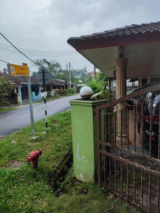 Mai Kkb Homestay In Kuala Kubu Bharu Taman Juta 外观 照片